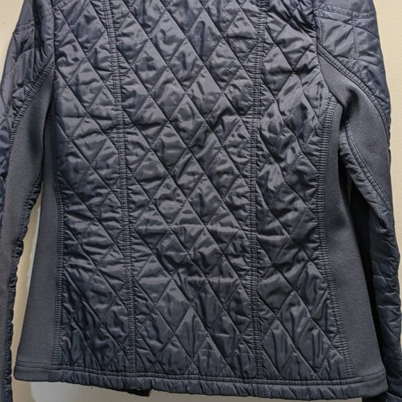 And eawy Quilted Blue Jacket- Size Small - Picture 7 of 10